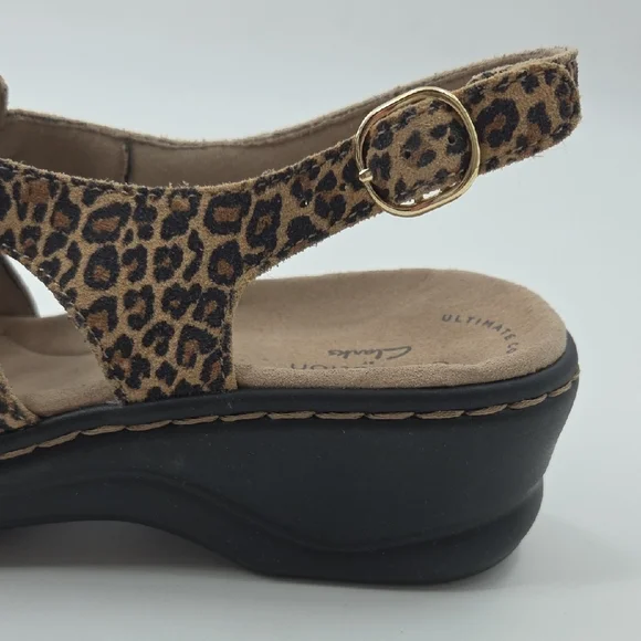 Clarks Cheetah Pattern Sandals NEW - Picture 12 of 16